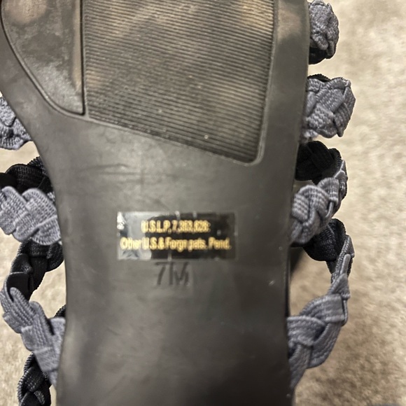 Sandals - Picture 3 of 4